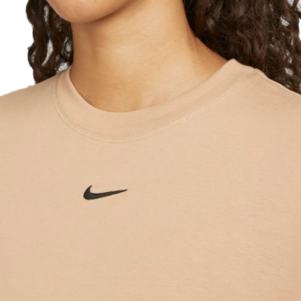 Camiseta Nike Sportswear Essential Feminino - Roger's Tênis